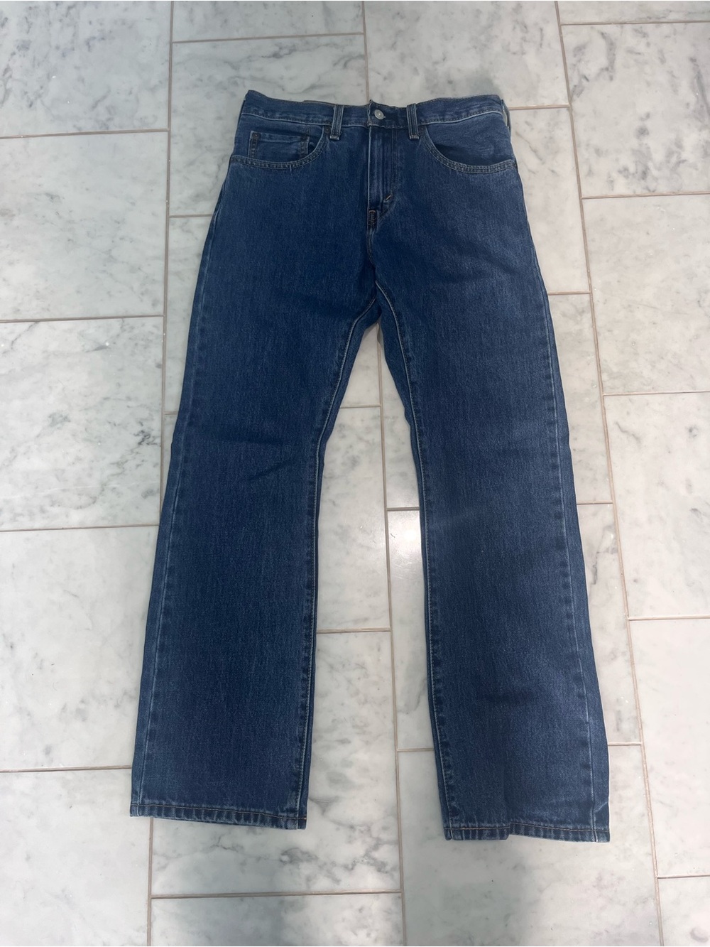 Levi's Women's Relaxed Dark Blue Straight Jeans width-31 length-32
